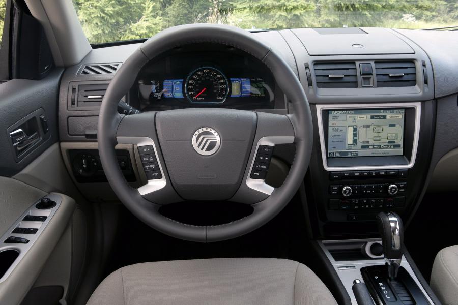  Mercury Milan Hybrid 2010 года  (фото 8 из 52)